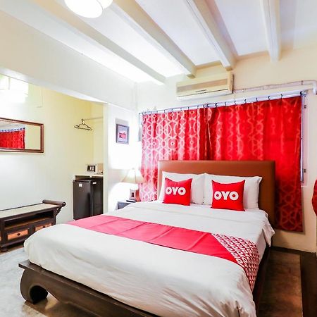 Oyo 391 Pat'S Klangviang Guesthouse Chiang Mai Extérieur photo
