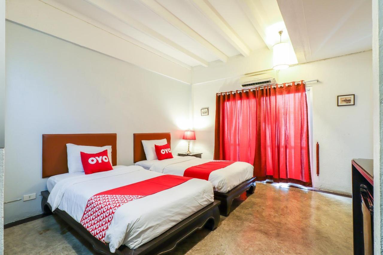 Oyo 391 Pat'S Klangviang Guesthouse Chiang Mai Extérieur photo